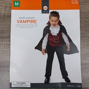Vampire Halloween Costume 6-8 (Medium)